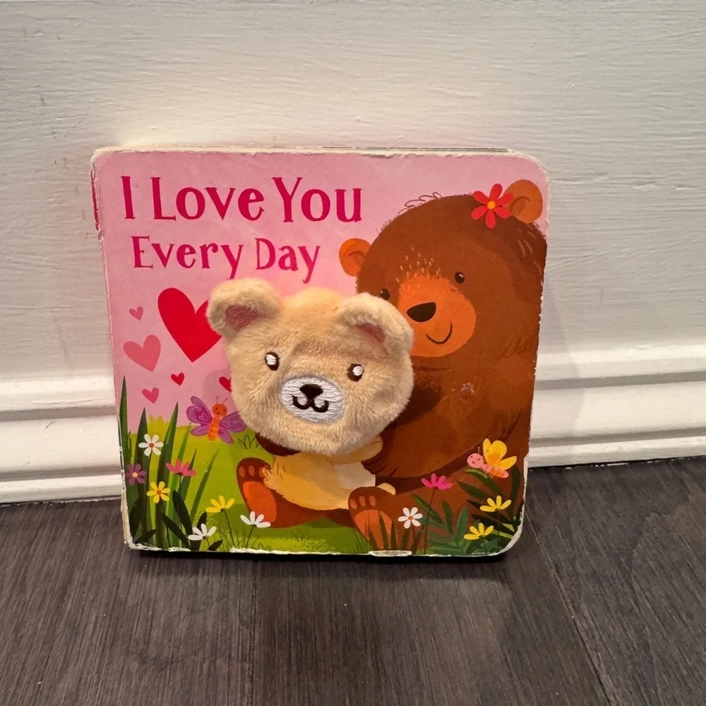 I Love You Everyday Bear Finger Puppet Small Board Book Kids Toddler Baby